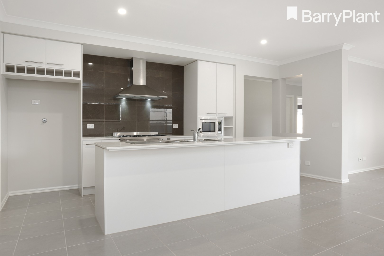 29 Otago Grove, Werribee, VIC 3030 - Thumbnail 2 - 11/06/2021