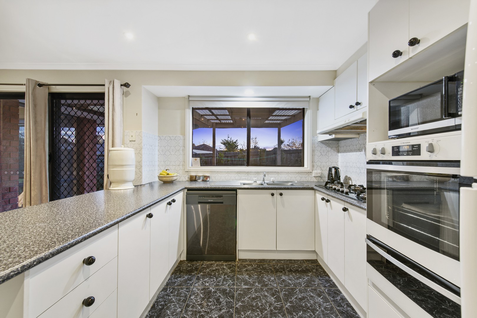 68 Wattle Valley DriveHillside, VIC 3037, Hillside - Thumbnail 4