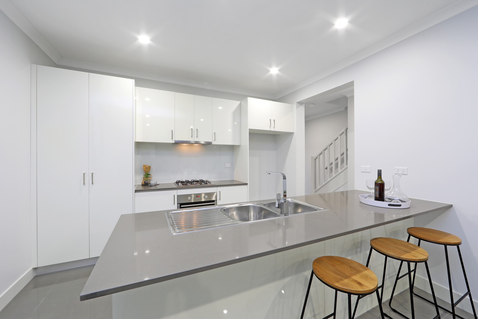 3/5 Deschamp CrescentRowville, VIC 3178, Rowville - Thumbnail 2