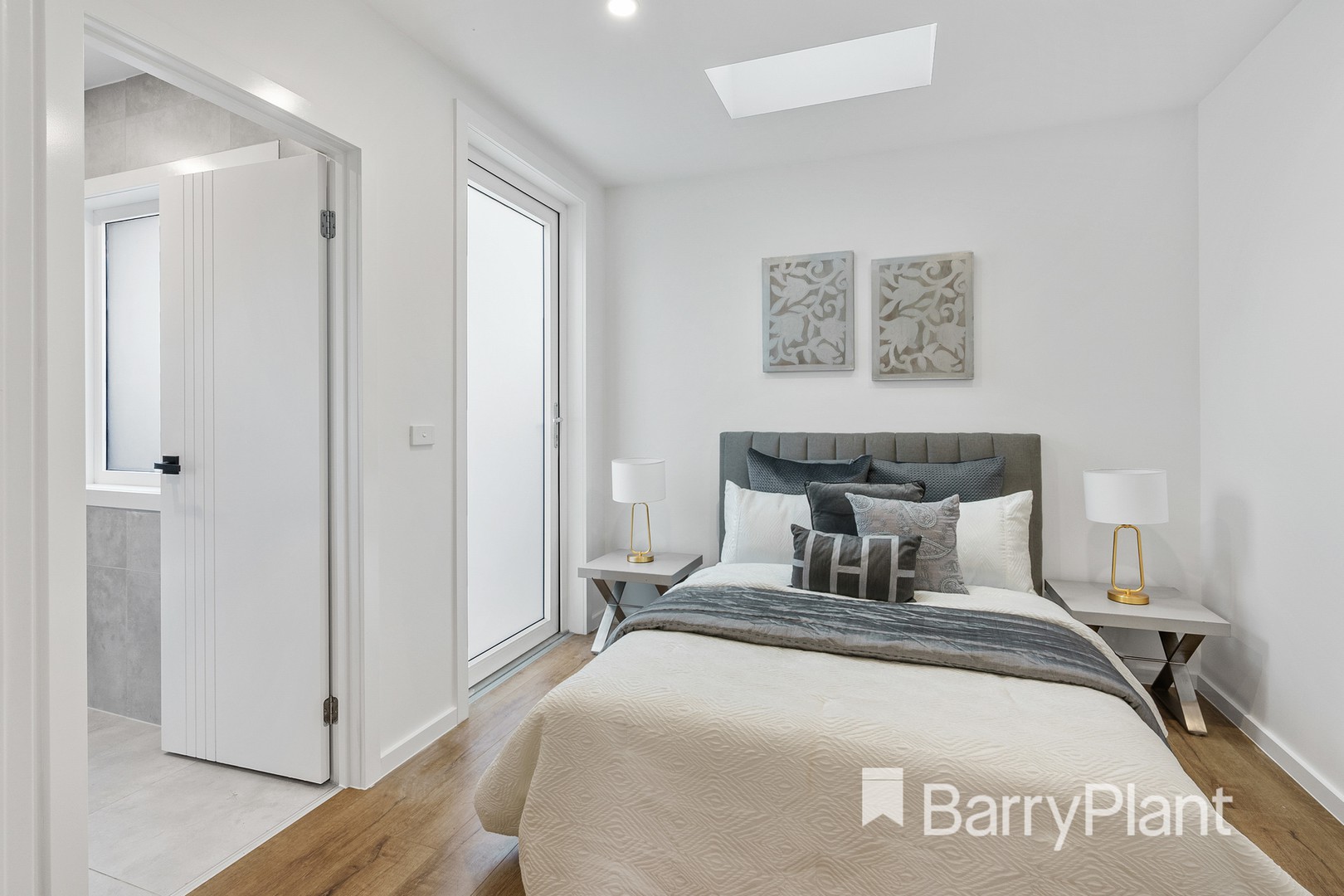 2/37 Pennell AvenueSt Albans, VIC 3021, St Albans - Thumbnail 8