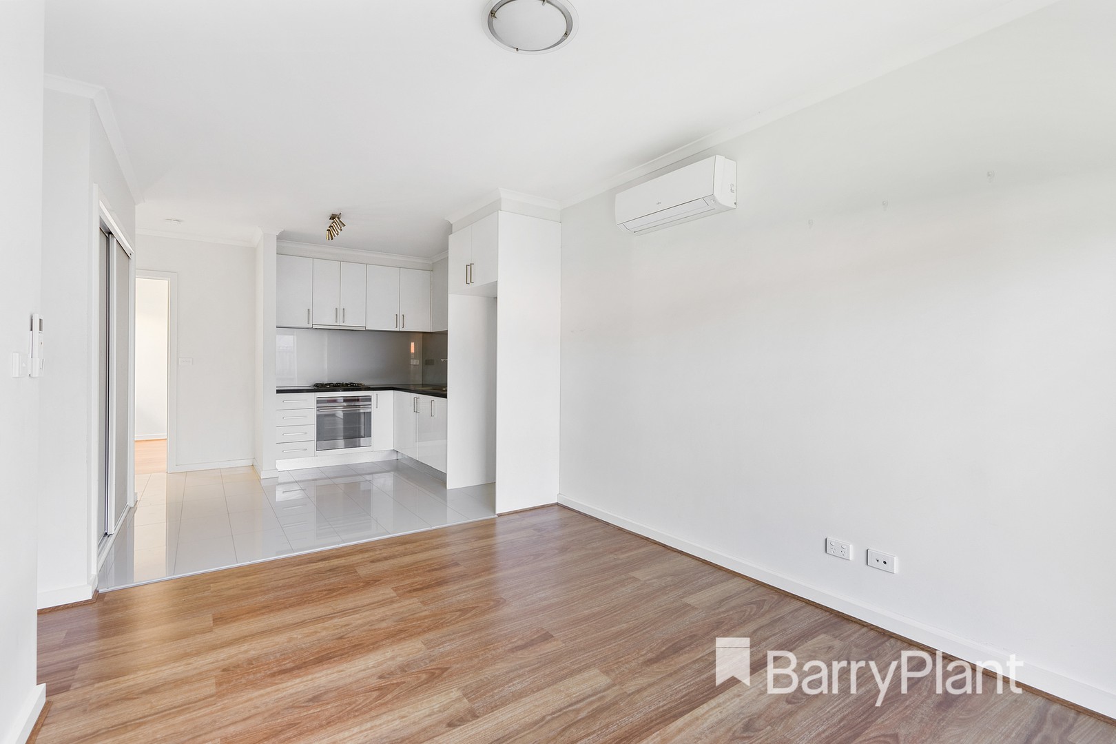 3/6 McRae AvenueSt Albans, VIC 3021, St Albans - Thumbnail 5