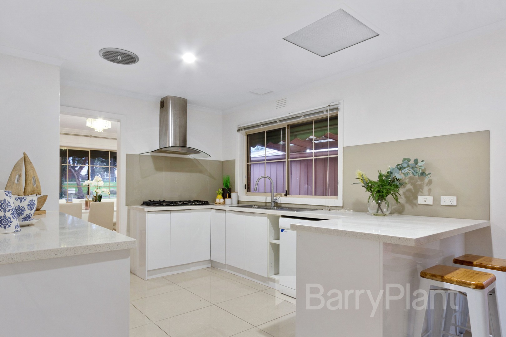 48 Rosehill StreetScoresby, VIC 3179, Scoresby - Thumbnail 3