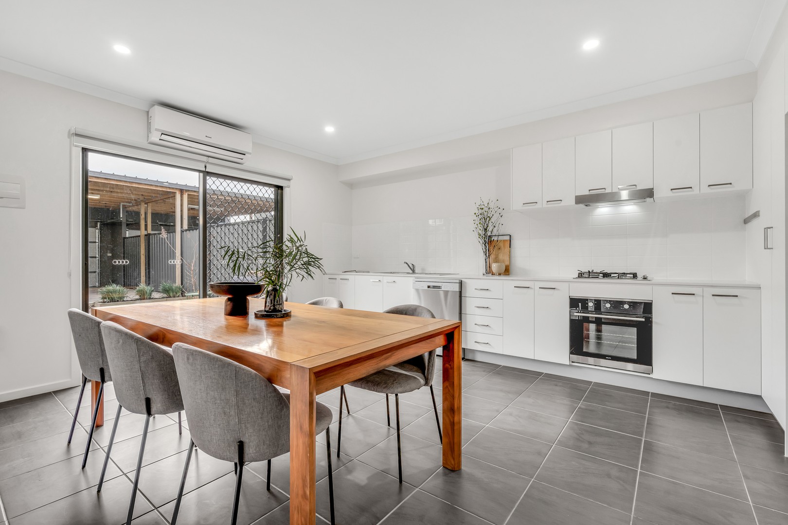 19 Tarlo CourtCraigieburn, VIC 3064, Craigieburn - Thumbnail 5