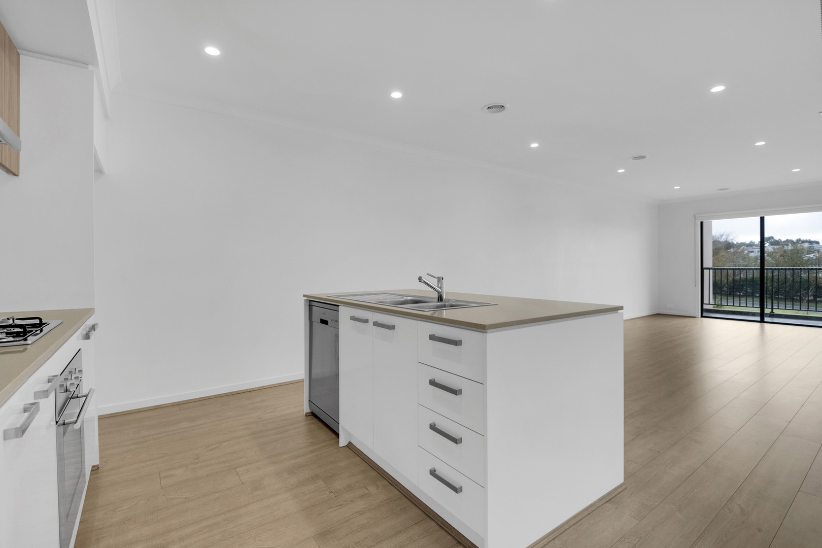 96 Marathon BoulevardCraigieburn, VIC 3064, Craigieburn - Thumbnail 8