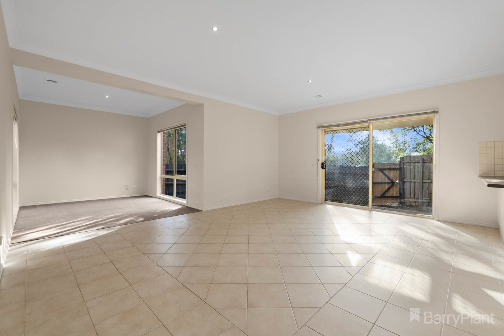 2/10 Normanton PlaceBerwick, VIC 3806, Forest Lake - Thumbnail 6