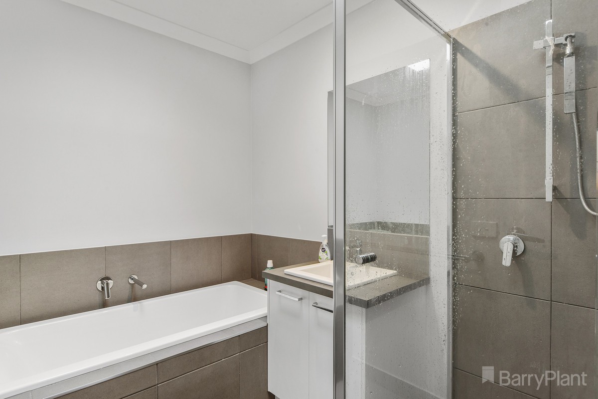 2/83 Reservoir RoadStrathdale, VIC 3550, Strathdale - Thumbnail 5