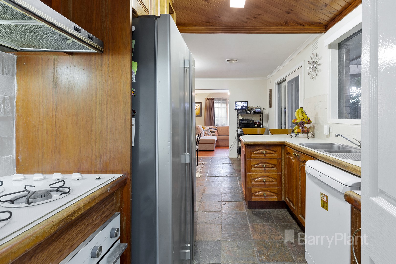 71 Marshall AvenueSt Albans, VIC 3021, St Albans - Thumbnail 5