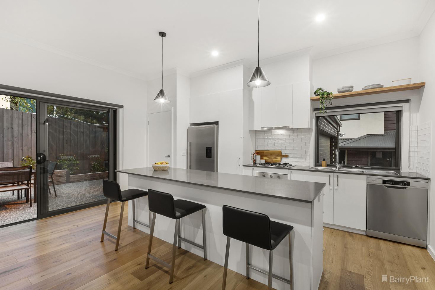 1/26 Raglan Road, Research, VIC 3095, Research - Thumbnail 2