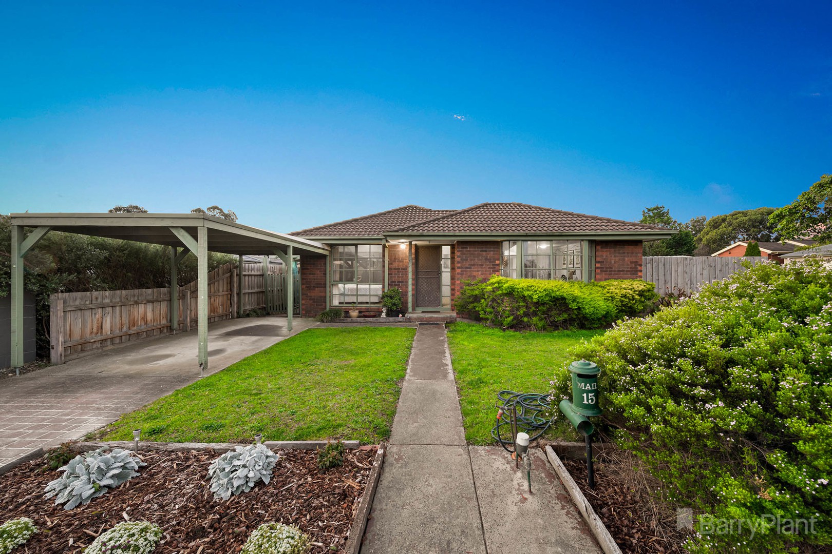 15 & 15A Collins CrescentBerwick, VIC 3806, Berwick - Thumbnail 4