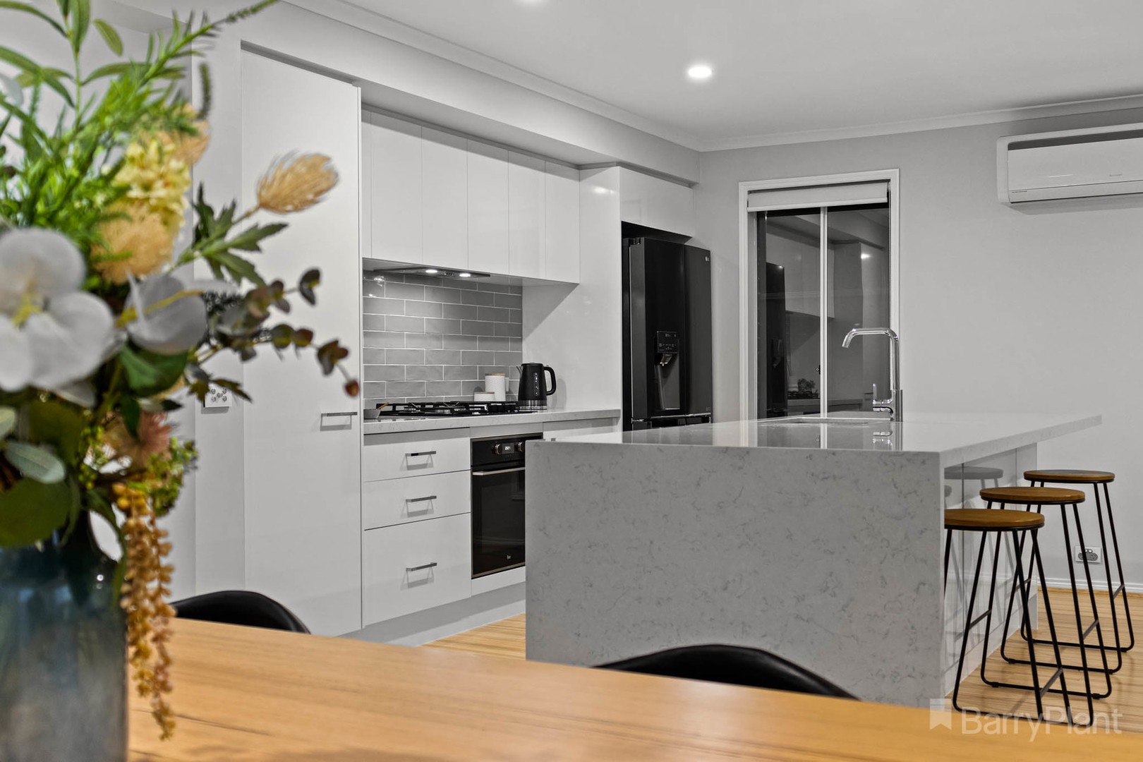 10 Banksia GrovePakenham, VIC 3810, Pakenham - Thumbnail 8