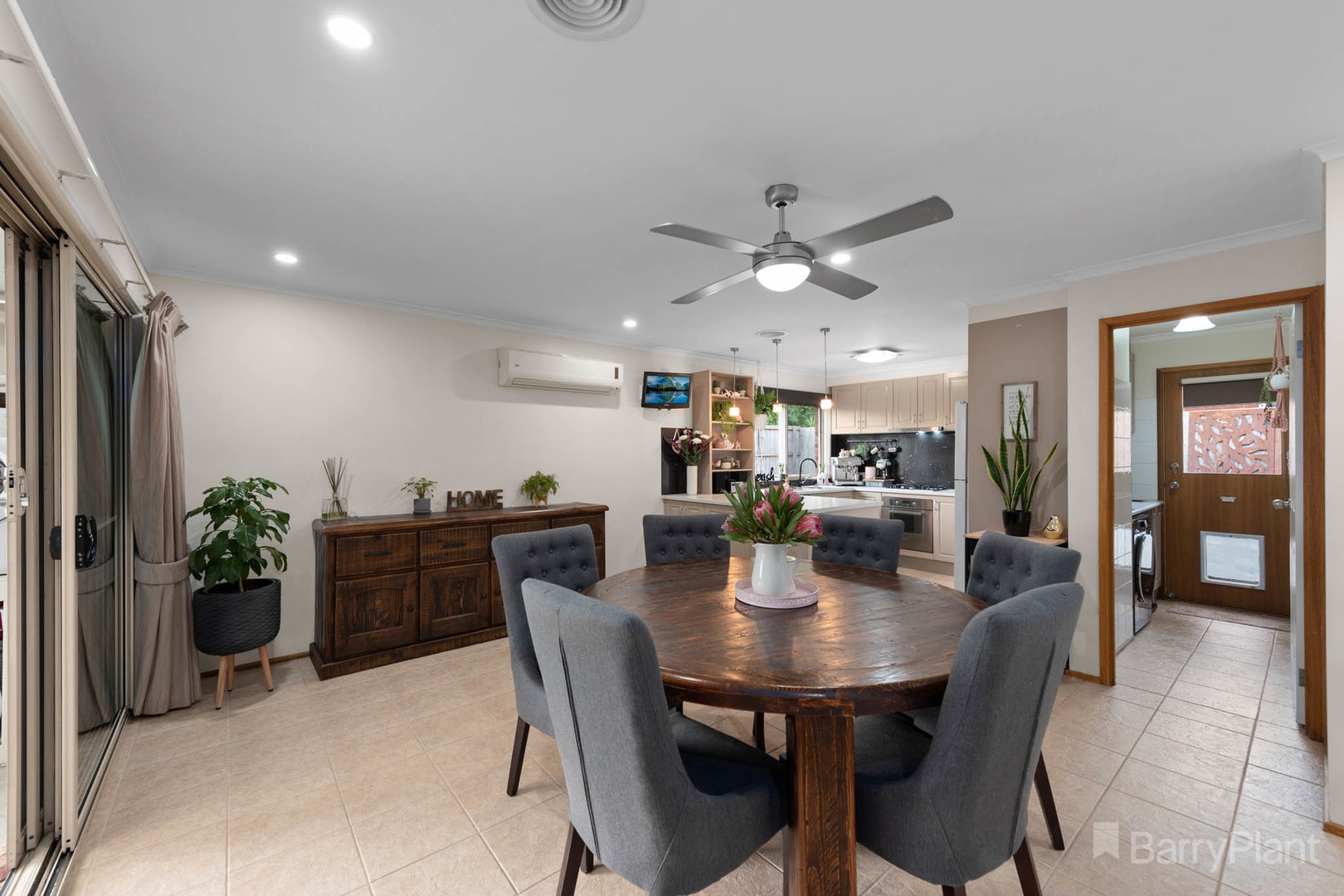 2 Karrum Karrum CourtNarre Warren South, VIC 3805, Narre Warren South - Thumbnail 5