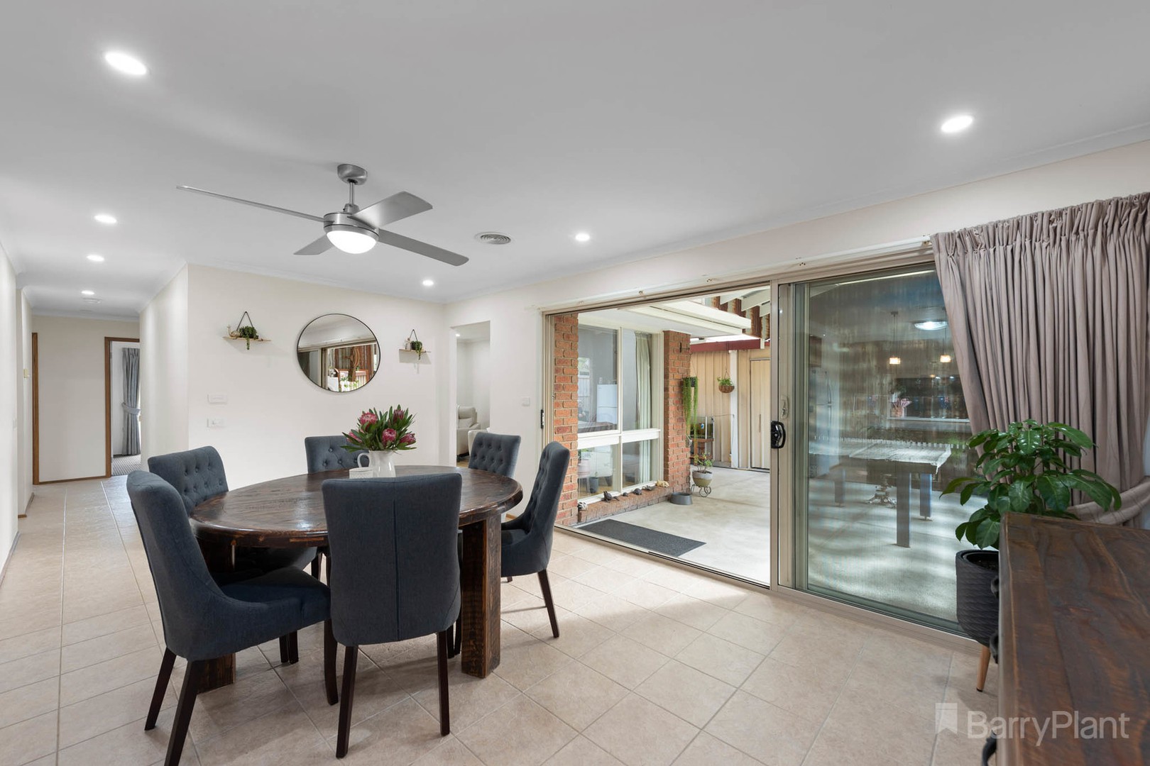 2 Karrum Karrum CourtNarre Warren South, VIC 3805, Narre Warren South - Thumbnail 6