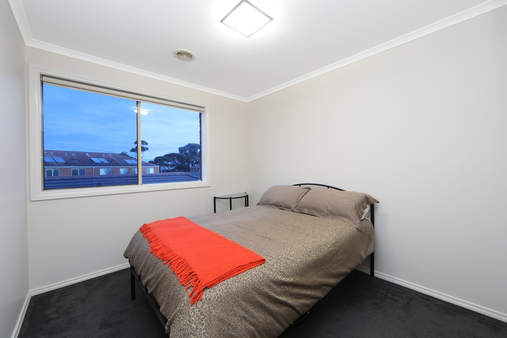 22 St Laurent RiseKnoxfield, VIC 3180, Knoxfield - Thumbnail 2