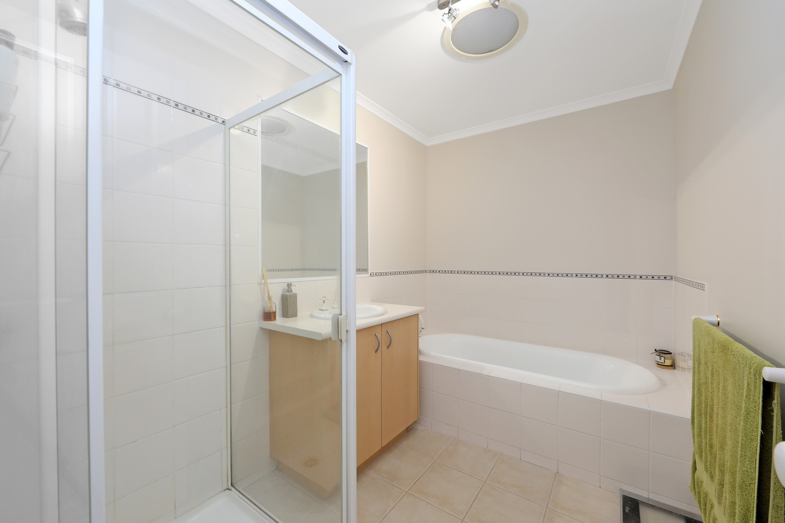 22 St Laurent RiseKnoxfield, VIC 3180, Knoxfield - Thumbnail 3