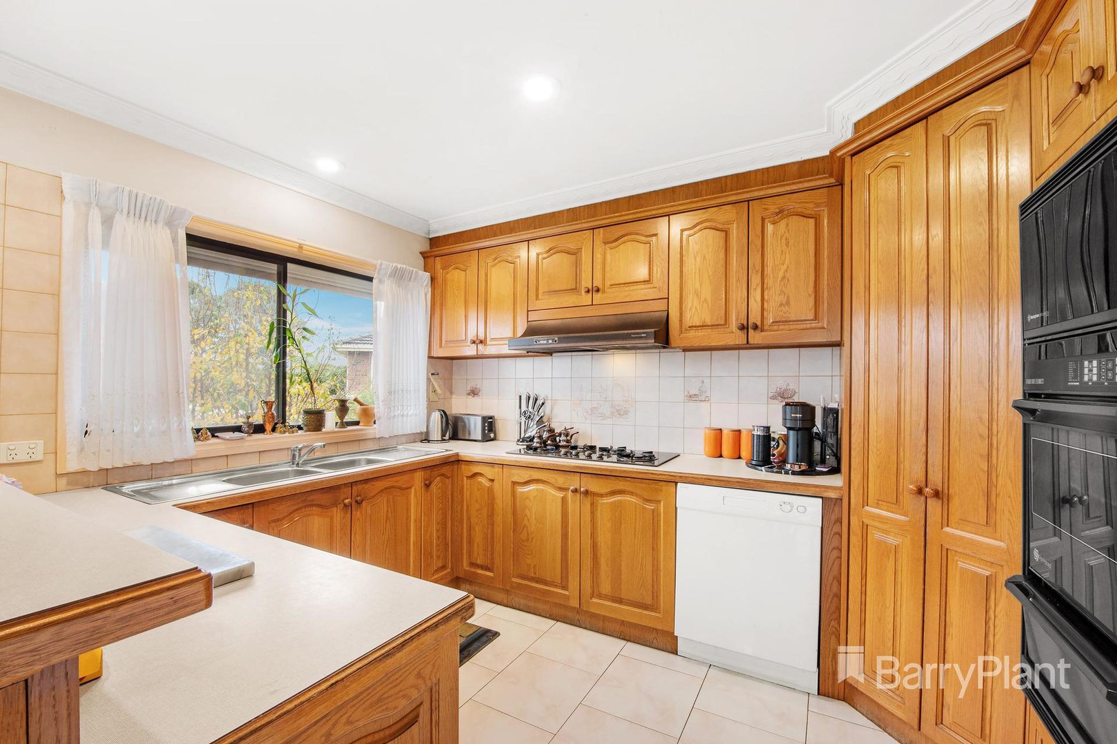 5 Regezia CourtMill Park, VIC 3082, Mill Park - Thumbnail 5