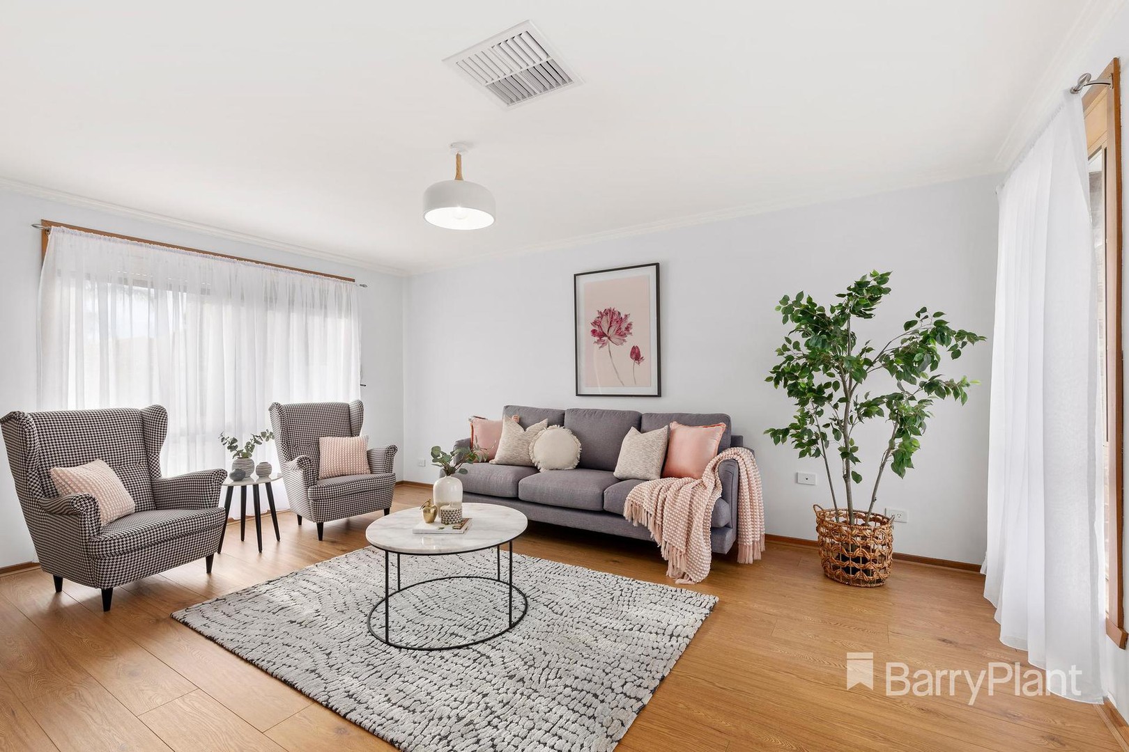 41 Garden Grove DriveMill Park, VIC 3082, Mill Park - Thumbnail 2