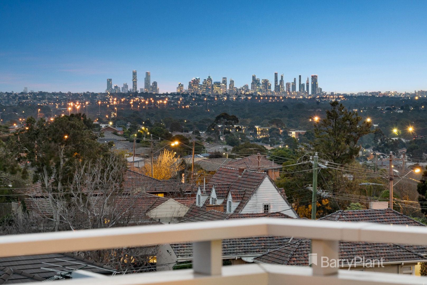 303B/170 Manningham RoadBulleen, VIC 3105