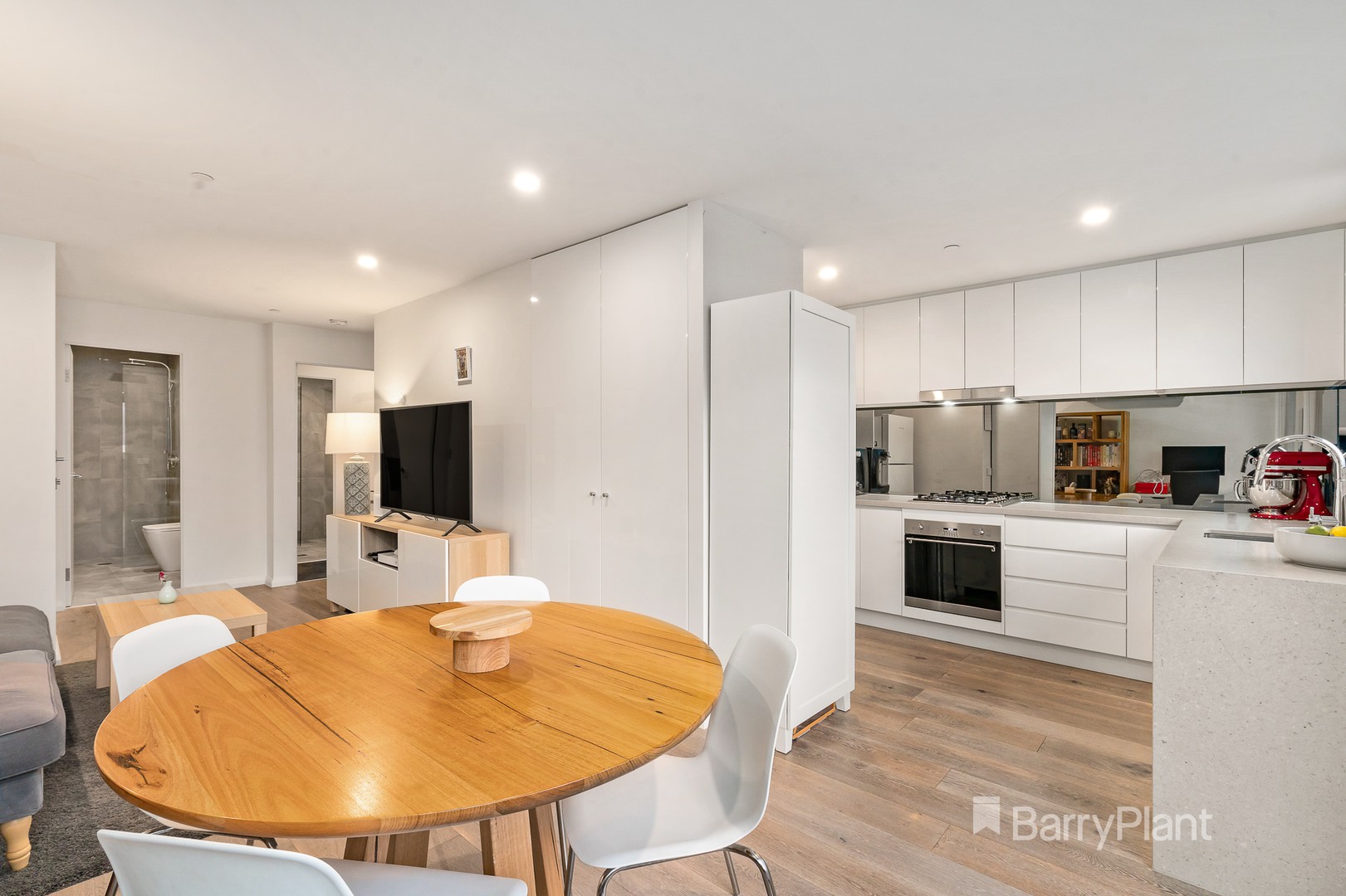 303B/170 Manningham RoadBulleen, VIC 3105, Bulleen - Thumbnail 2