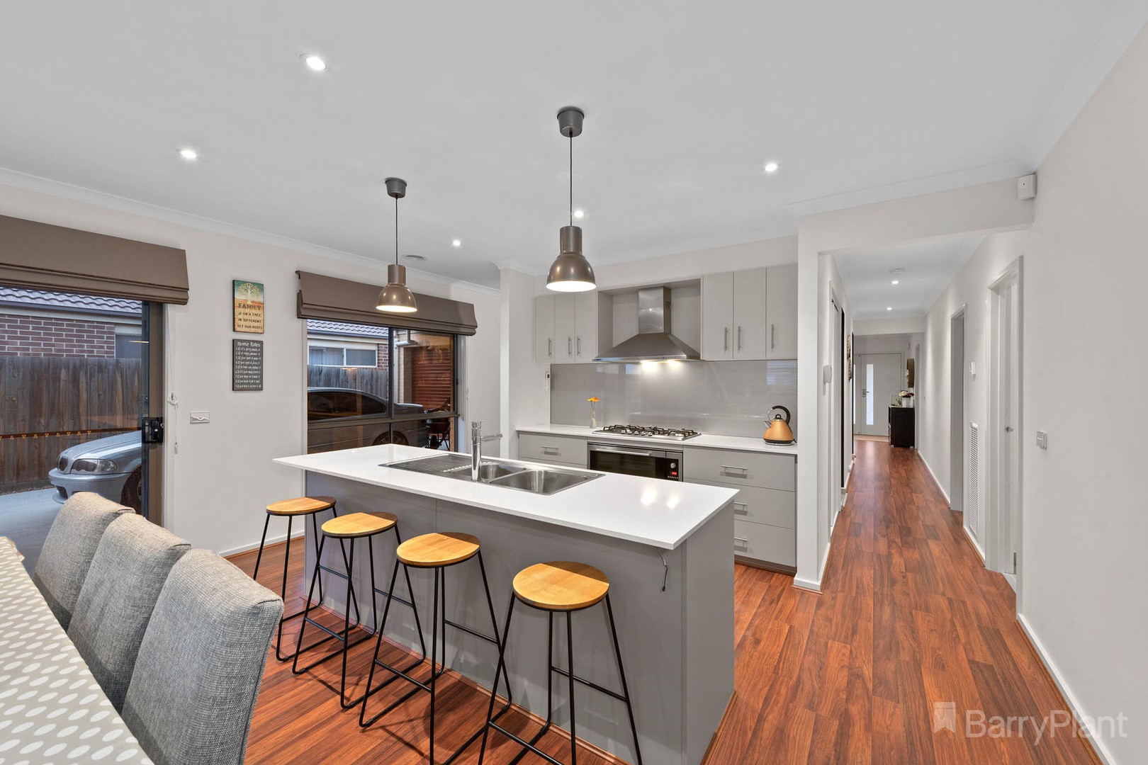 10 Caitlin DrivePakenham, VIC 3810, Pakenham - Thumbnail 3