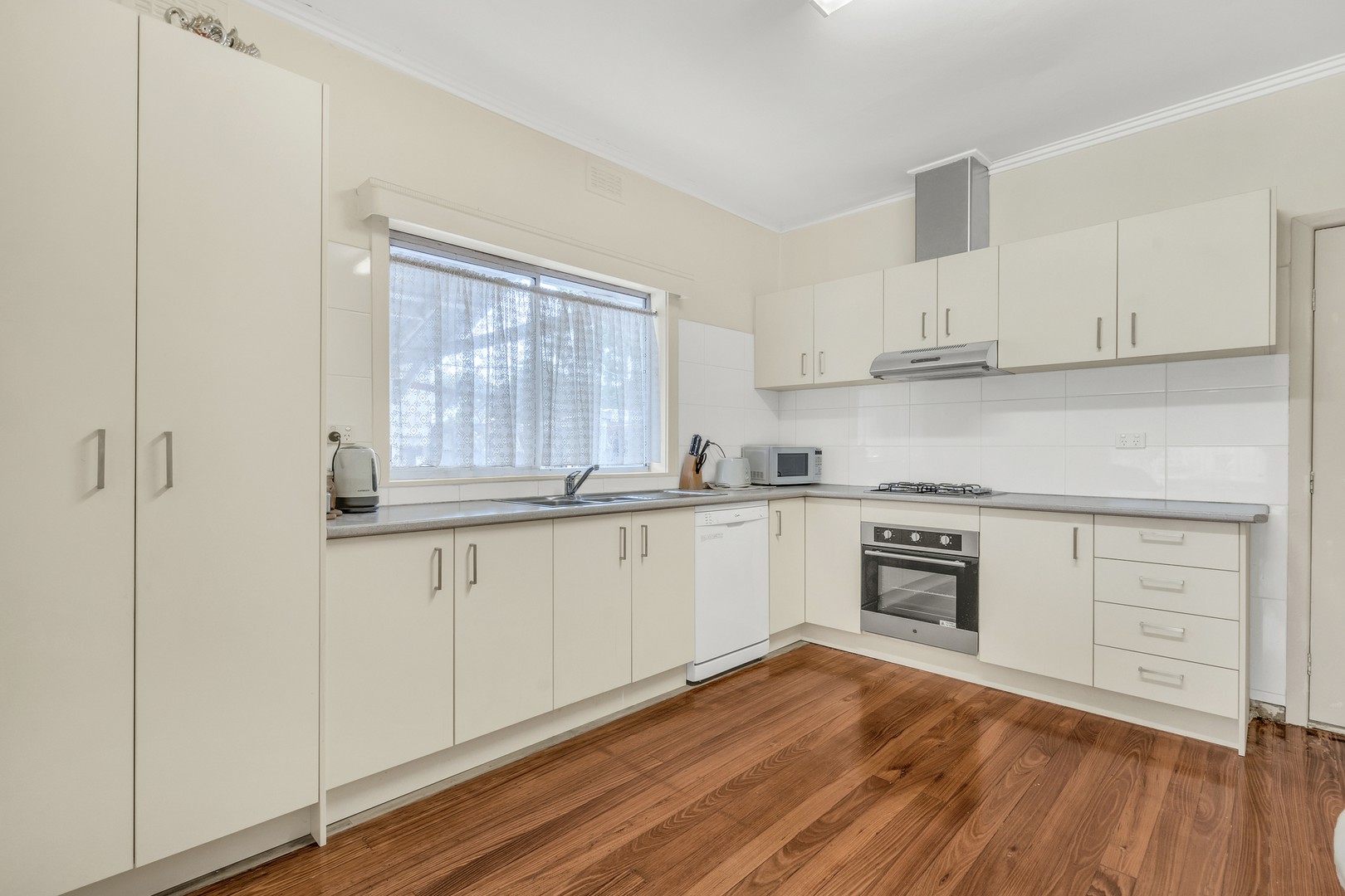 108 Hickford StreetReservoir, VIC 3073, Reservoir - Thumbnail 3