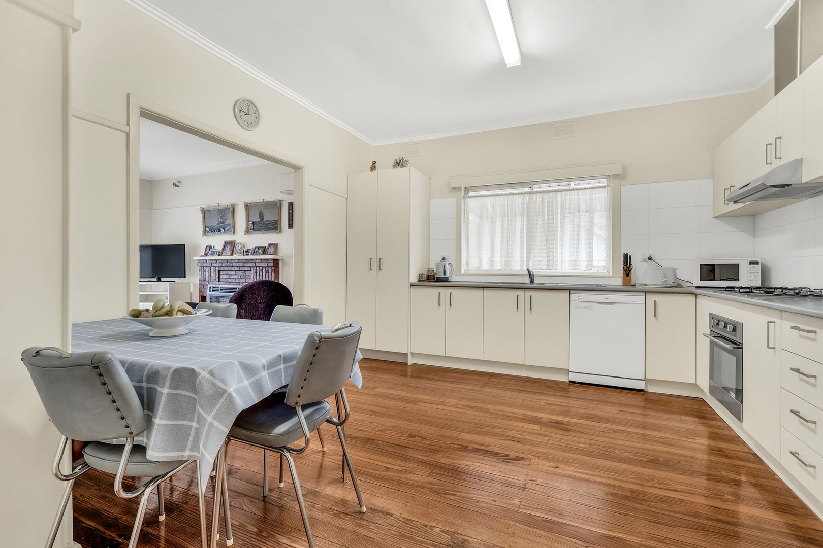108 Hickford StreetReservoir, VIC 3073, Reservoir - Thumbnail 4