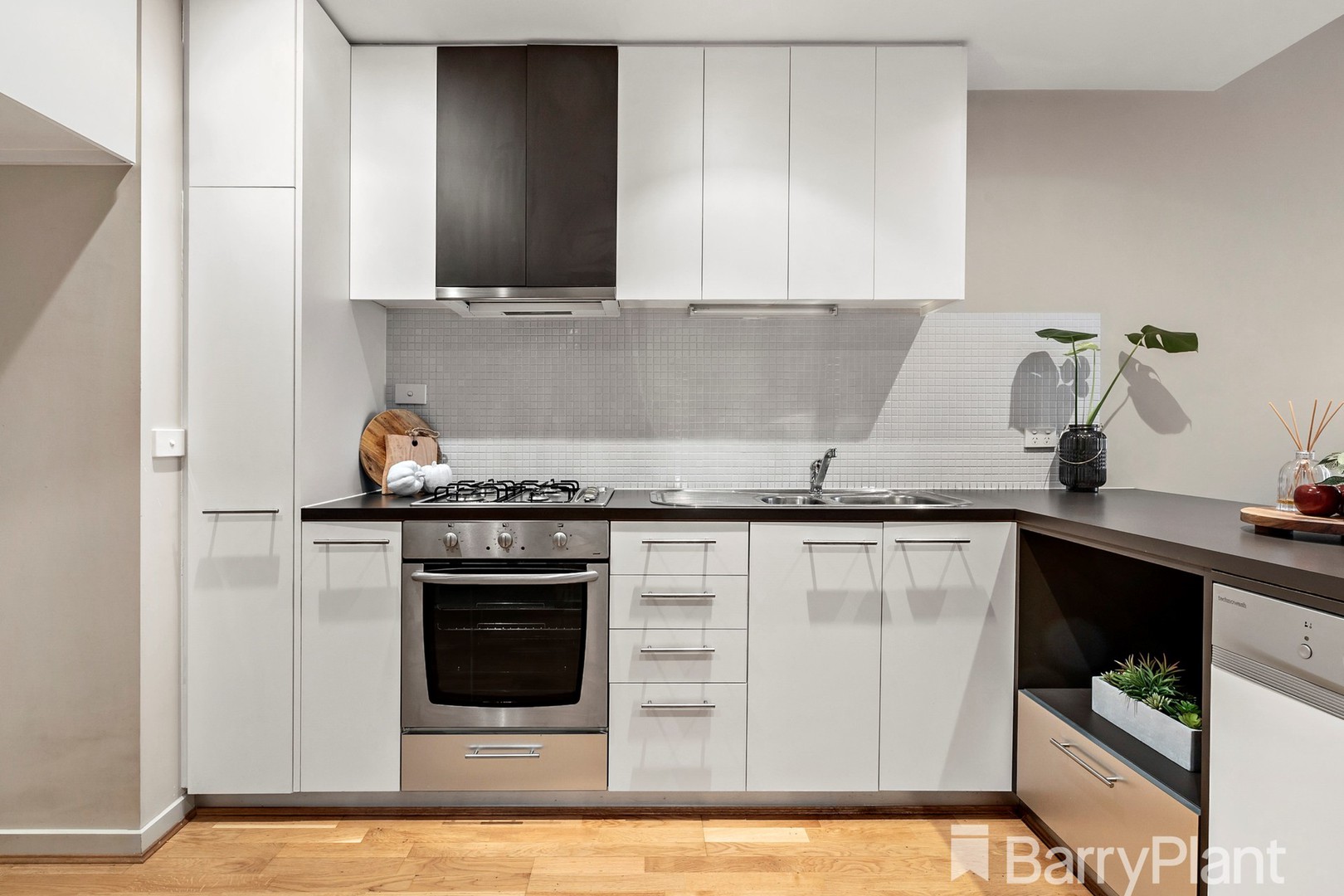 414/54 Nott StreetPort Melbourne, VIC 3207, Port Melbourne - Thumbnail 2