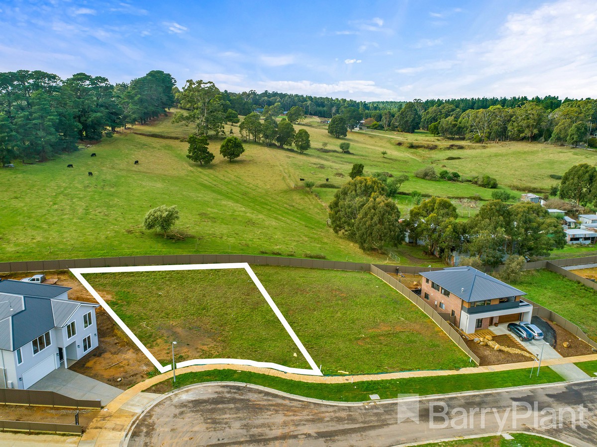 14 Home Valley ChaseBrown Hill, VIC 3350, Brown Hill - Thumbnail 2