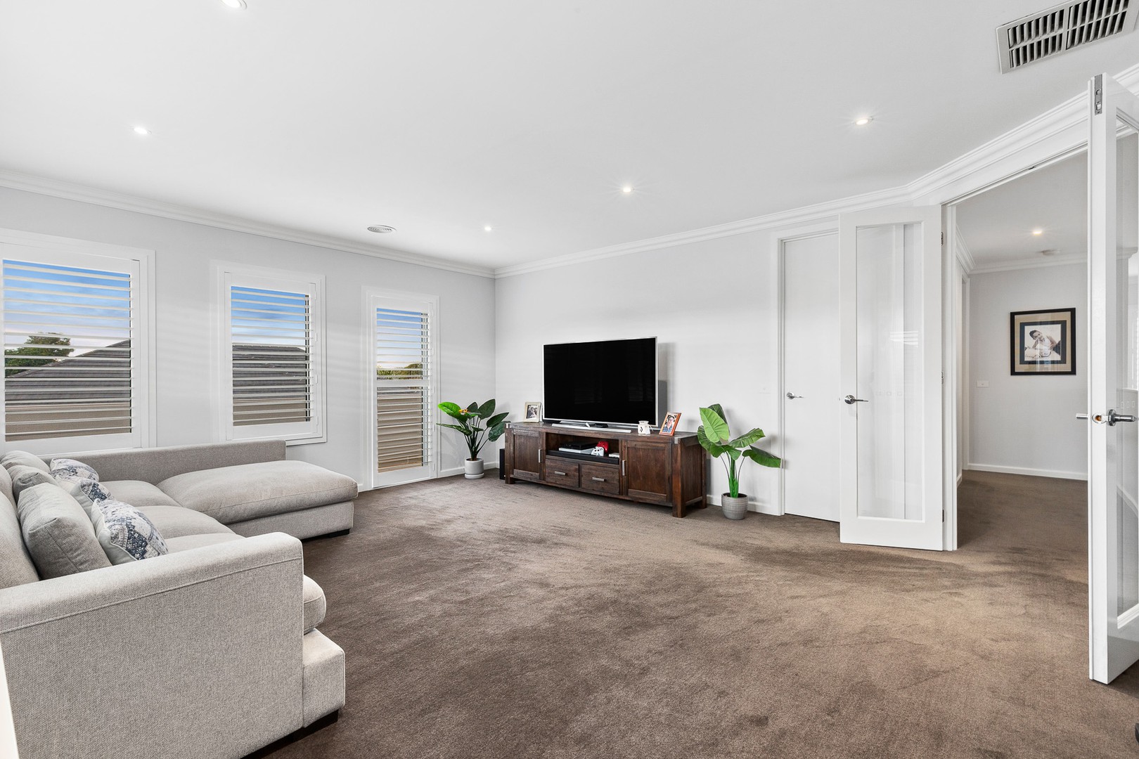 14 Heathcote Retreat, Caroline Springs, VIC 3023 - Thumbnail 2 - 18/06/2021