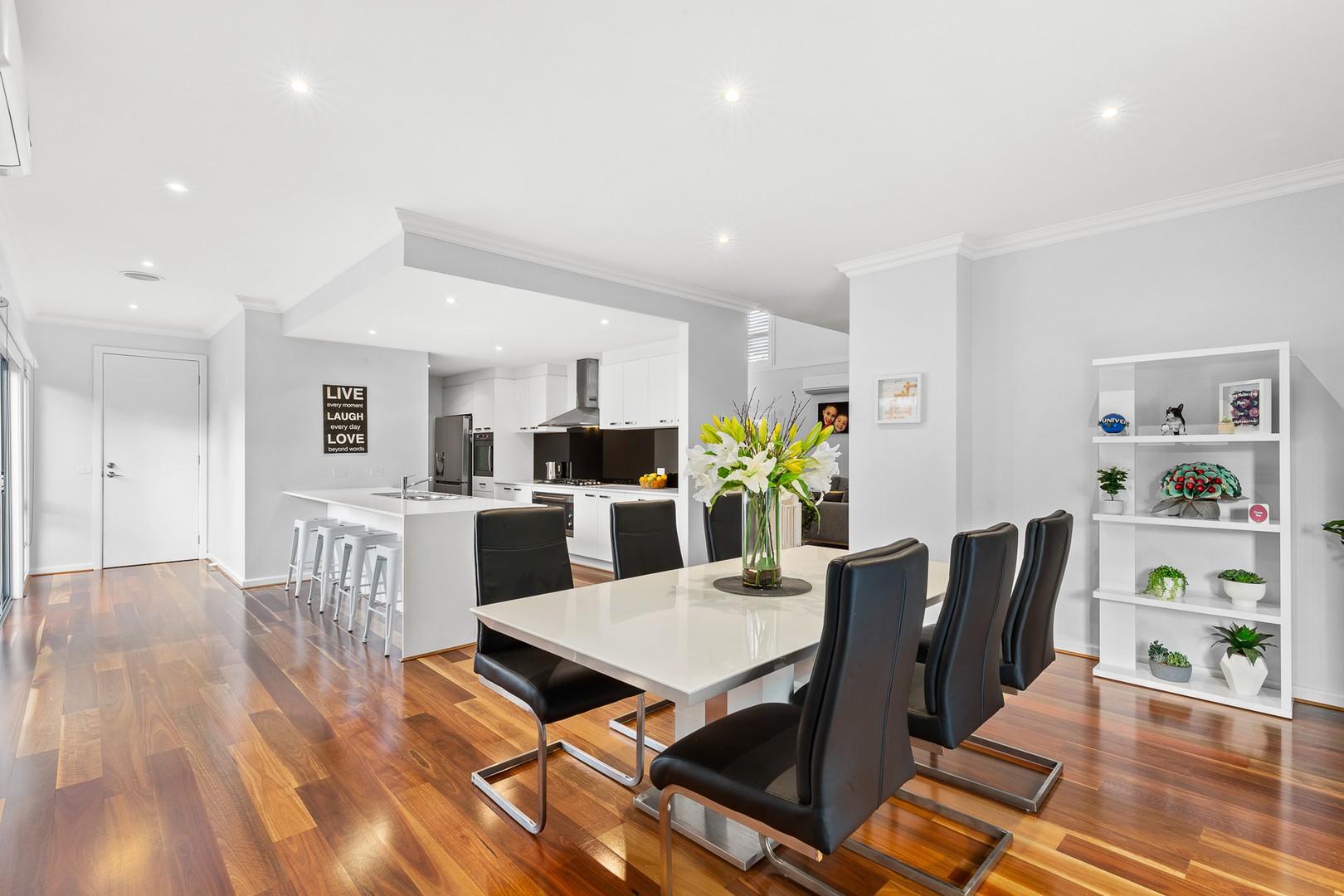 14 Heathcote RetreatCaroline Springs, VIC 3023, Caroline Springs - Thumbnail 4