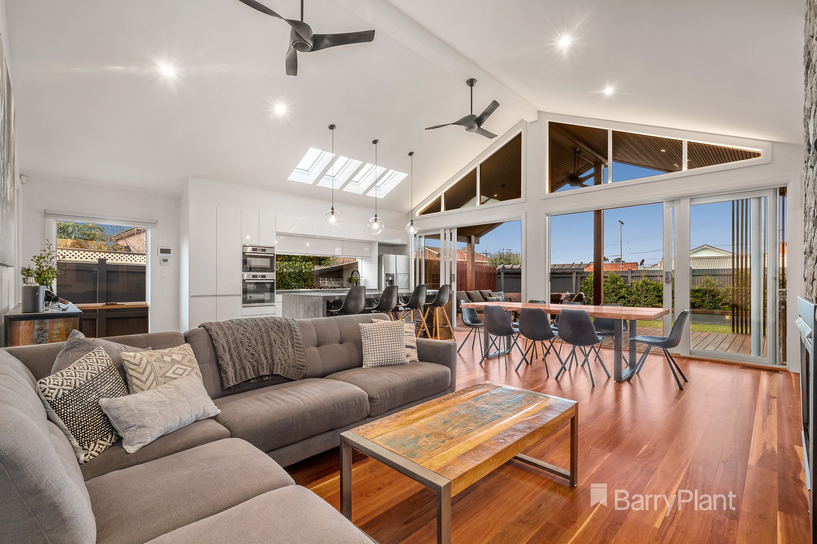 42 Phillips StreetCoburg, VIC 3058, Coburg - Thumbnail 2
