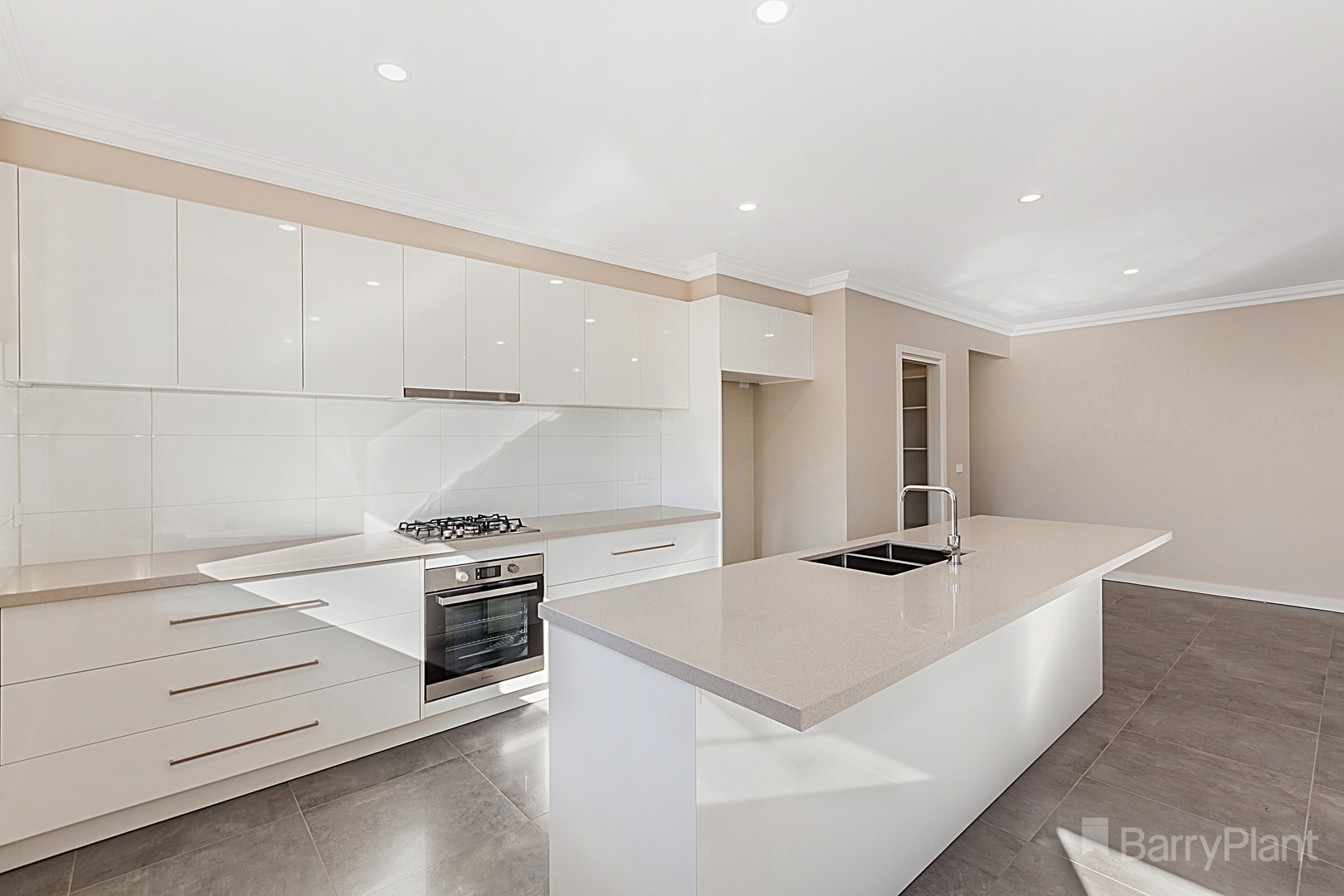 55 Sutherland StreetKilmore, VIC 3764, Kilmore - Thumbnail 2