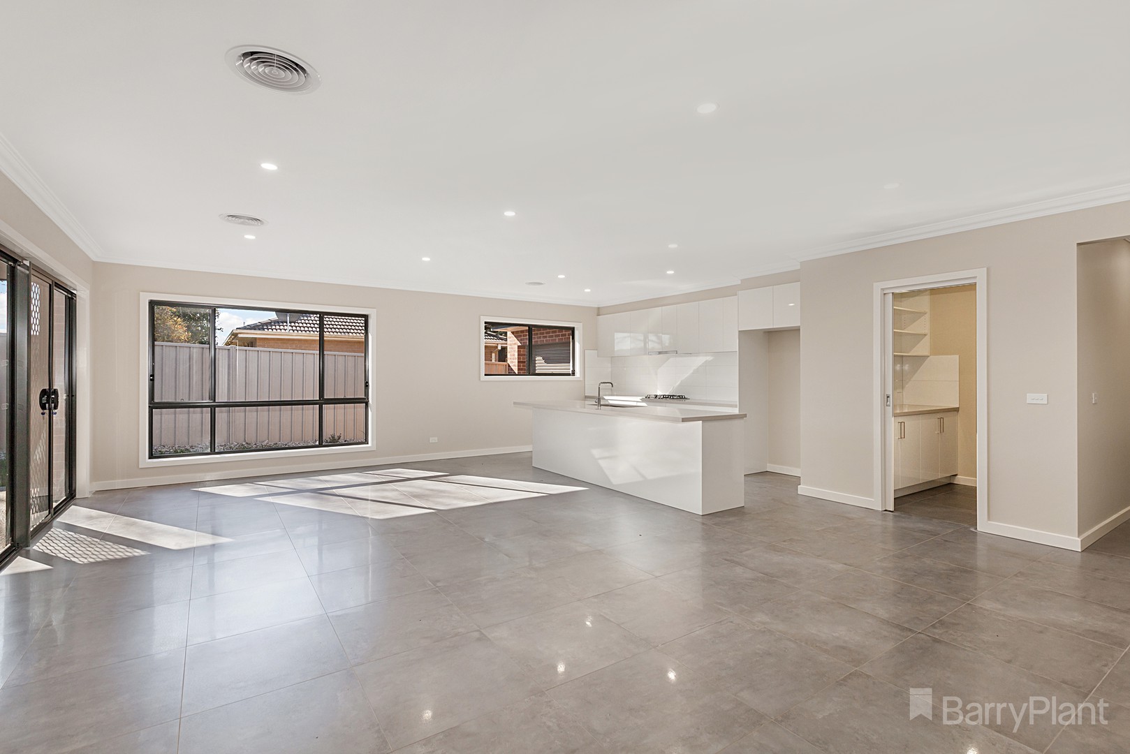 55 Sutherland StreetKilmore, VIC 3764, Kilmore - Thumbnail 3