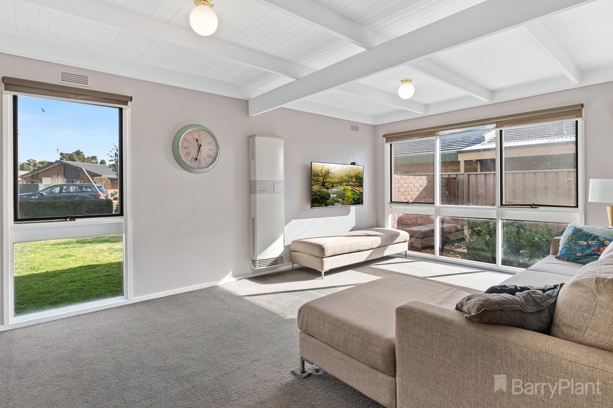 5 Belinda AvenueGolden Square, VIC 3555, Golden Square - Thumbnail 4