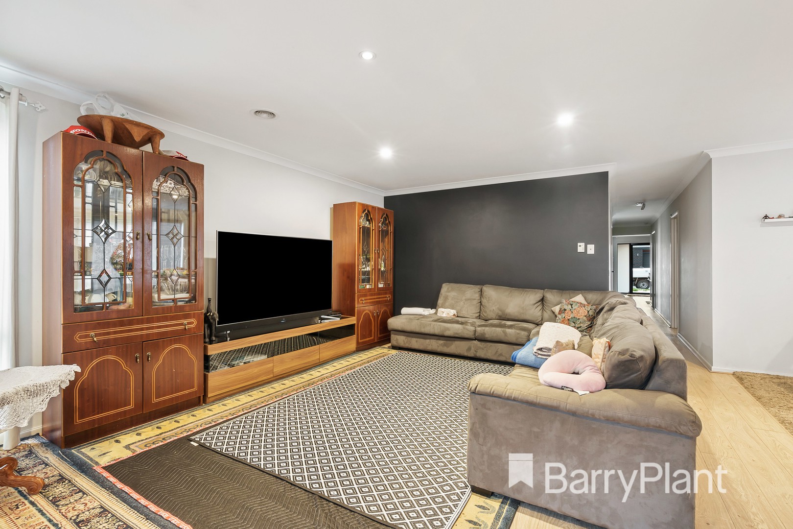 53 Chapman DriveWyndham Vale, VIC 3024, Wyndham Vale - Thumbnail 2