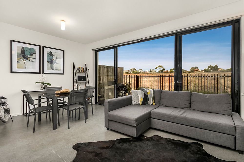 16 Mainridge VistaKeilor East, VIC 3033, Keilor East - Thumbnail 4