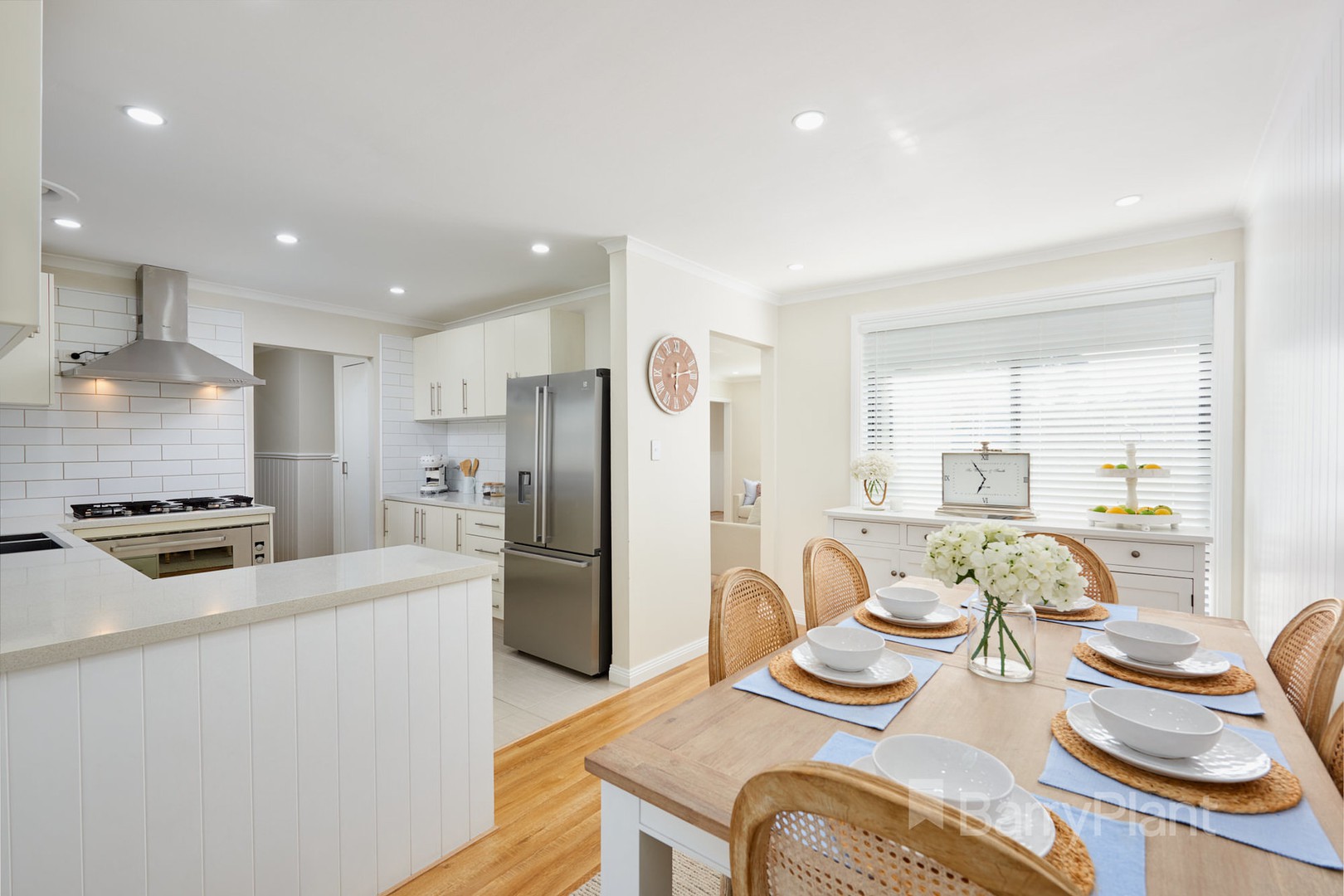 8 Kernot CrescentNoble Park North, VIC 3174, Noble Park North - Thumbnail 3