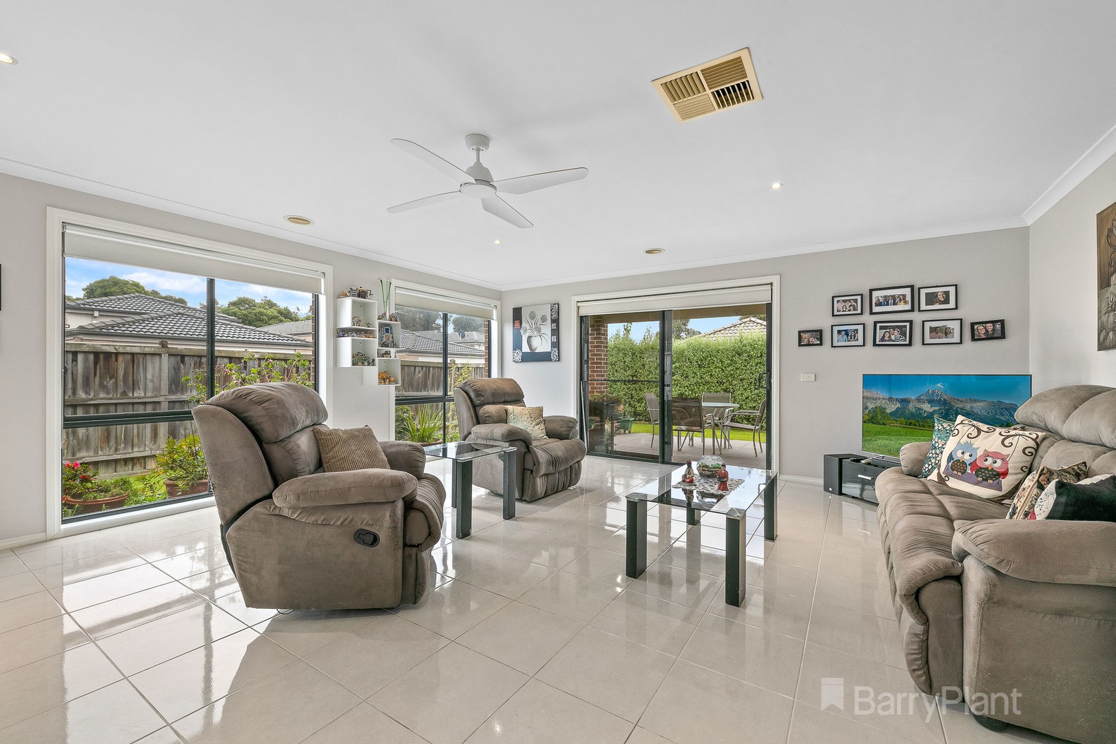 6 Retreat AvenueCranbourne North, VIC 3977, Cranbourne North - Thumbnail 3
