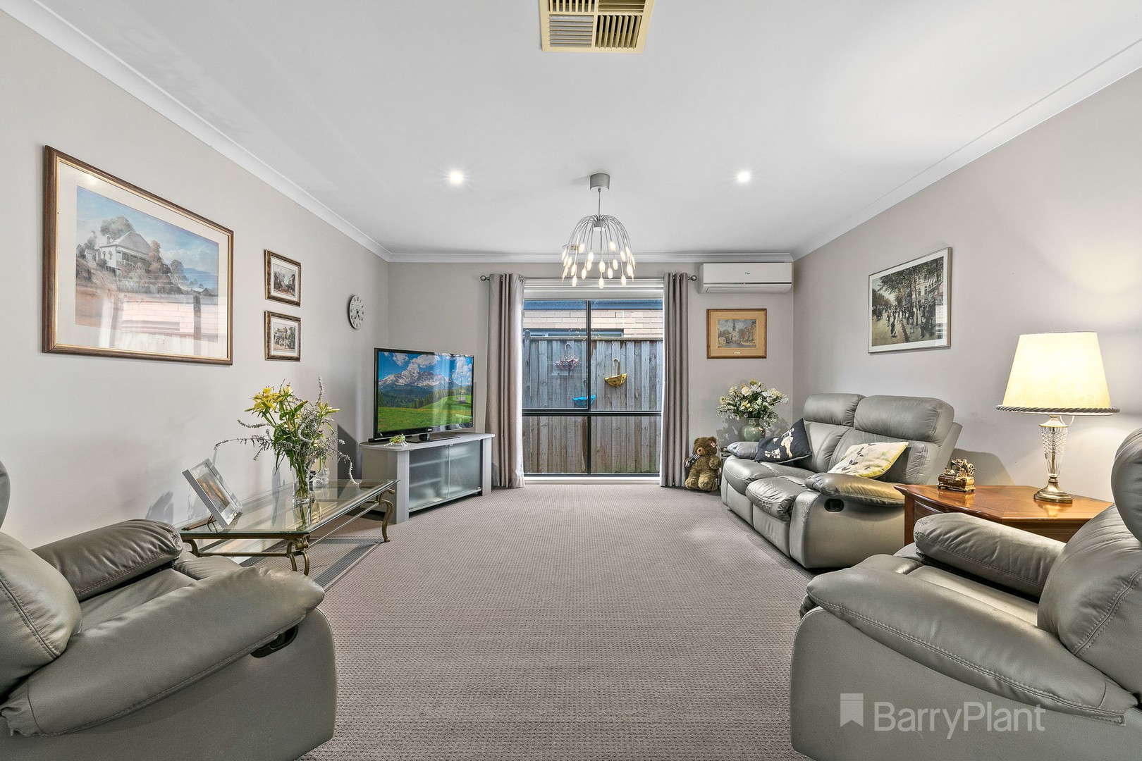 6 Retreat AvenueCranbourne North, VIC 3977, Cranbourne North - Thumbnail 4