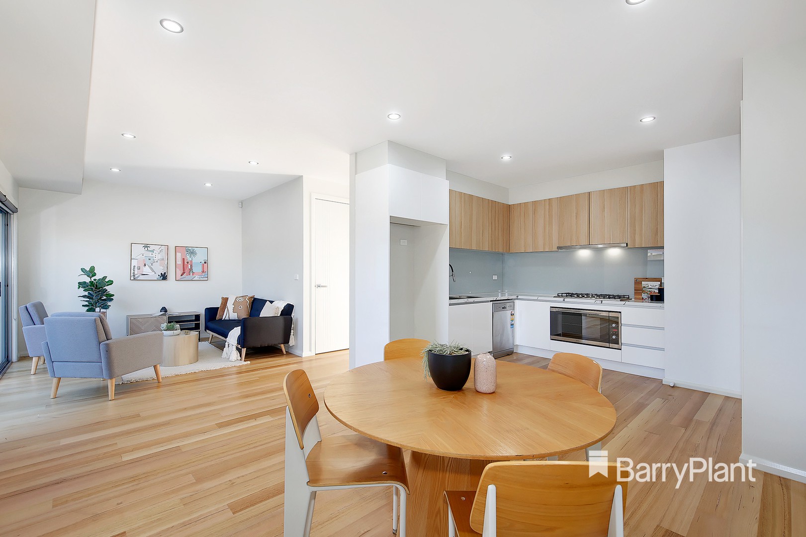 2/11 Anselm Grove, Glenroy, VIC 3046 - Thumbnail 2 - 23/06/2021