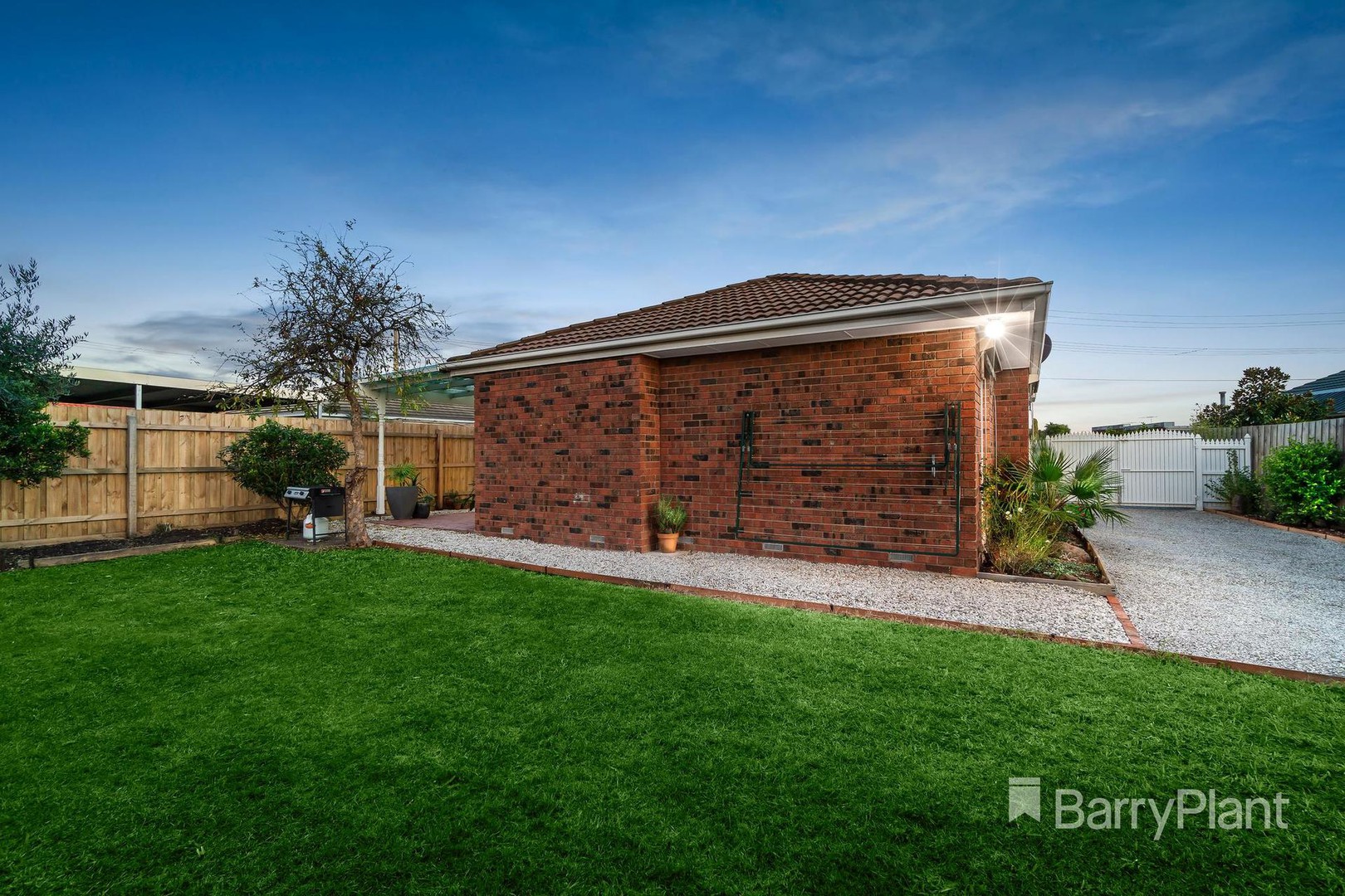 11 Woolnough DriveMill Park, VIC 3082, Mill Park - Thumbnail 8