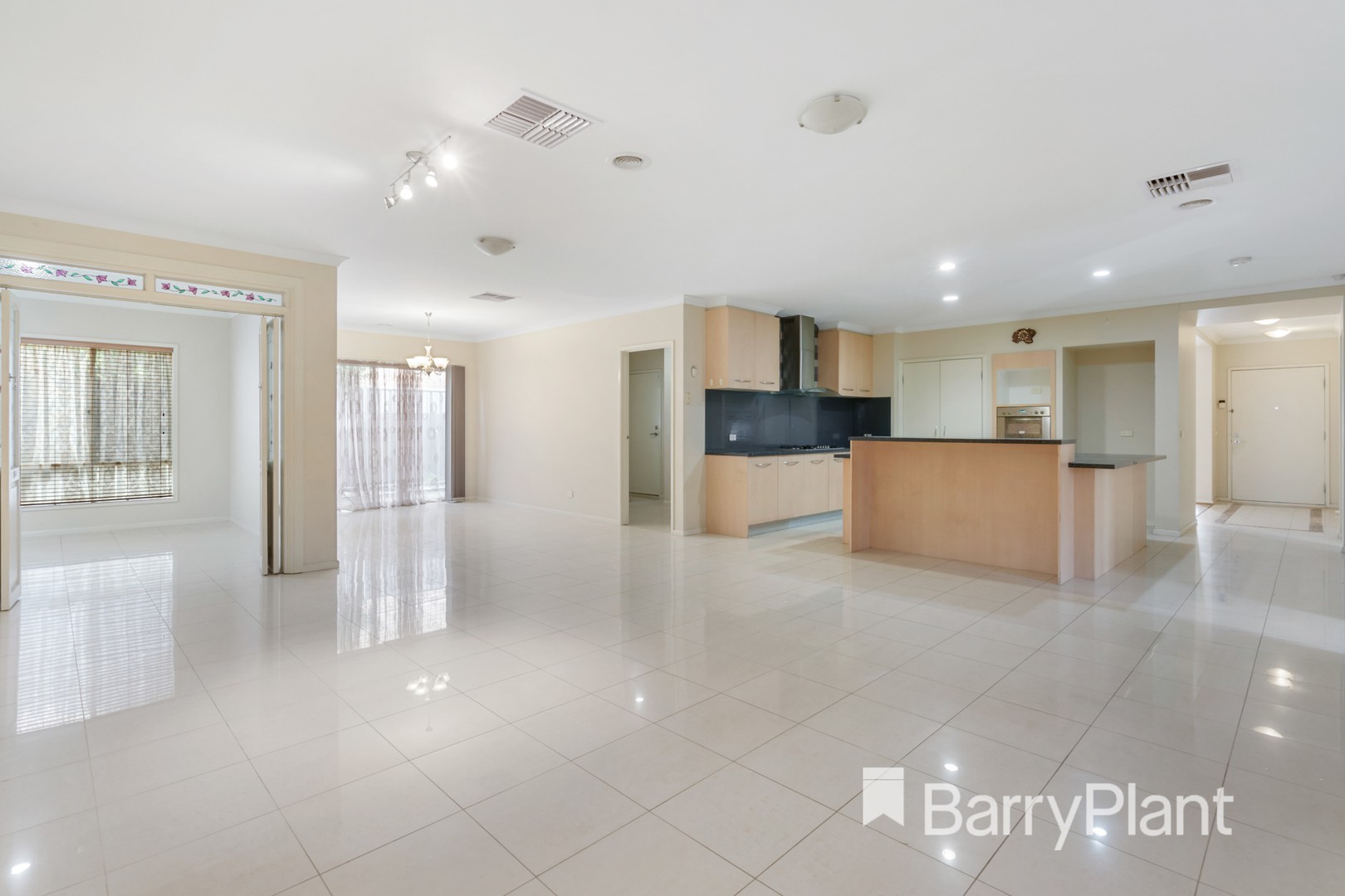2 Nichollii CourtManor Lakes, VIC 3024, Manor Lakes - Thumbnail 6