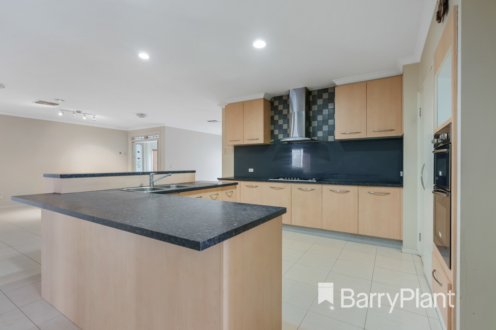 2 Nichollii CourtManor Lakes, VIC 3024, Manor Lakes - Thumbnail 7