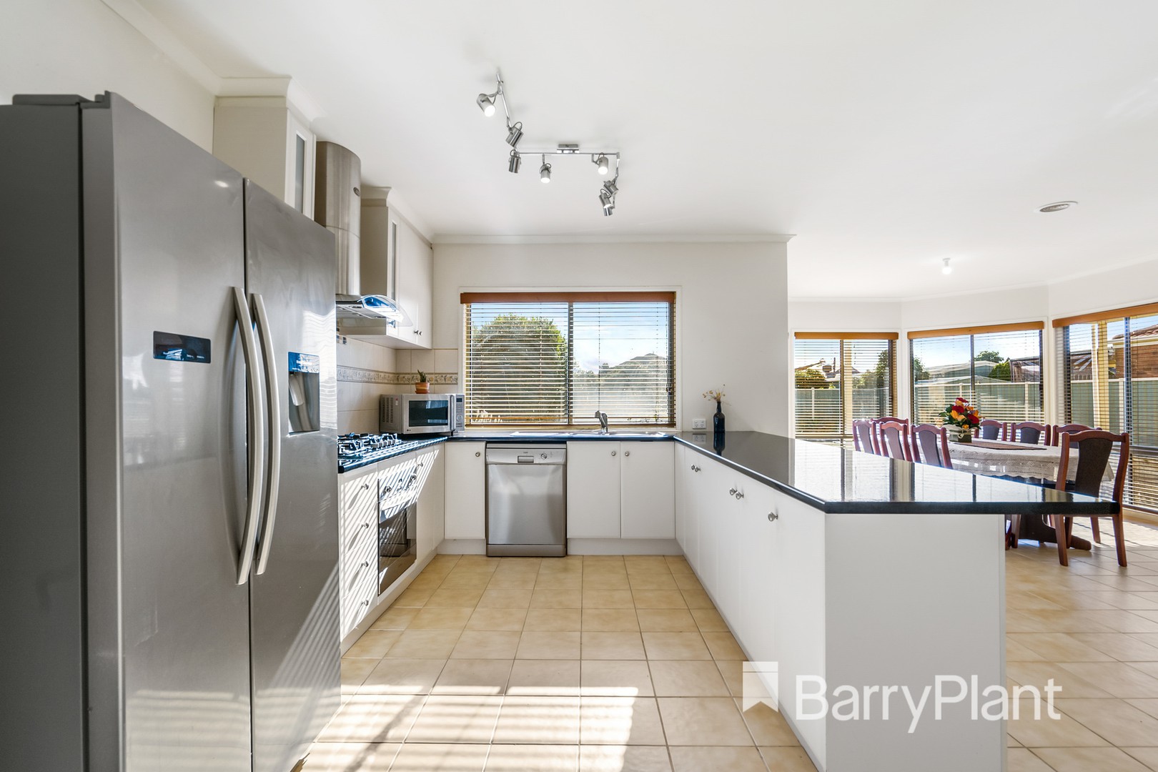 22 Riversdale DriveWerribee, VIC 3030, Werribee - Thumbnail 5