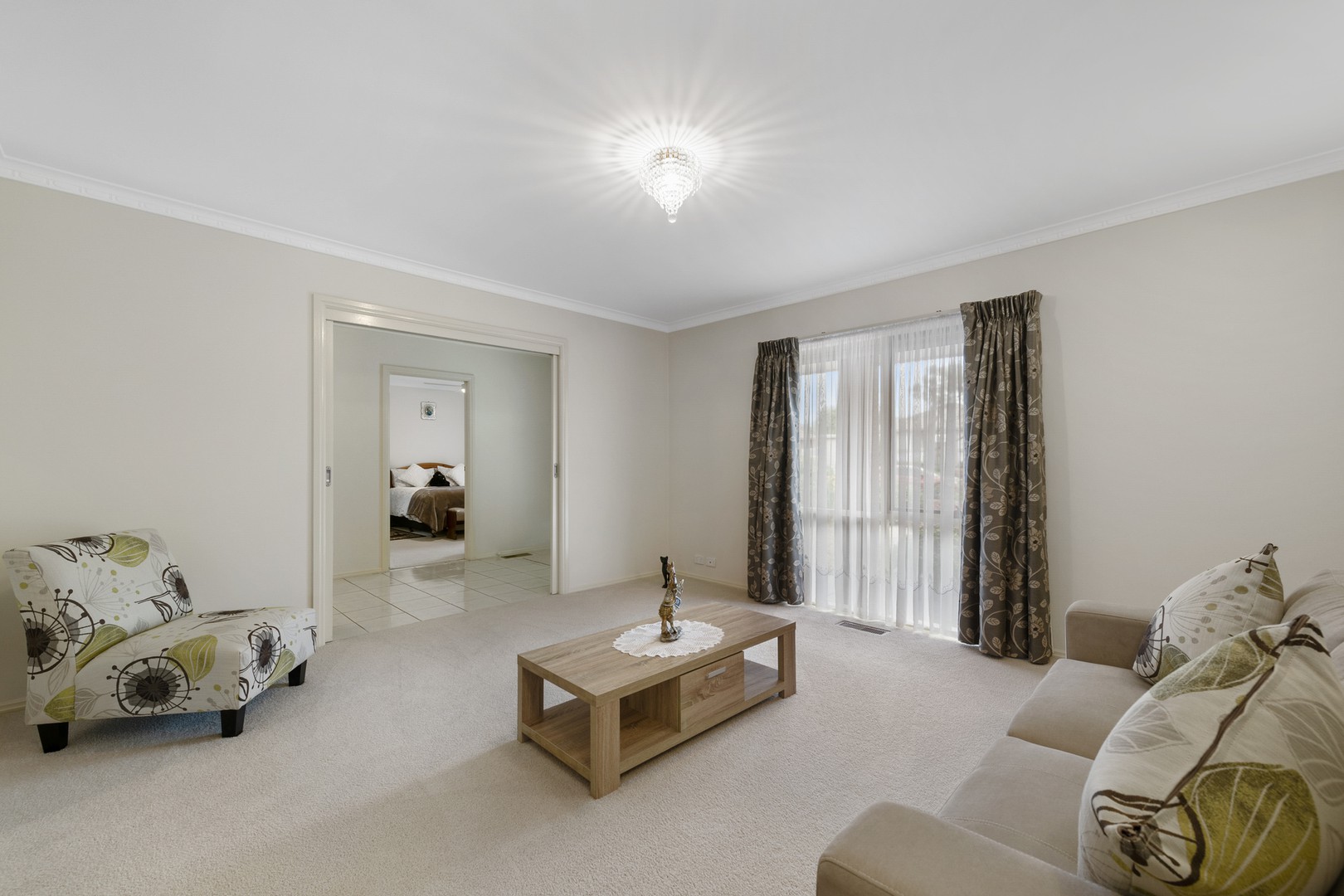 4 Kialoa CourtTaylors Lakes, VIC 3038, Taylors Lakes - Thumbnail 4