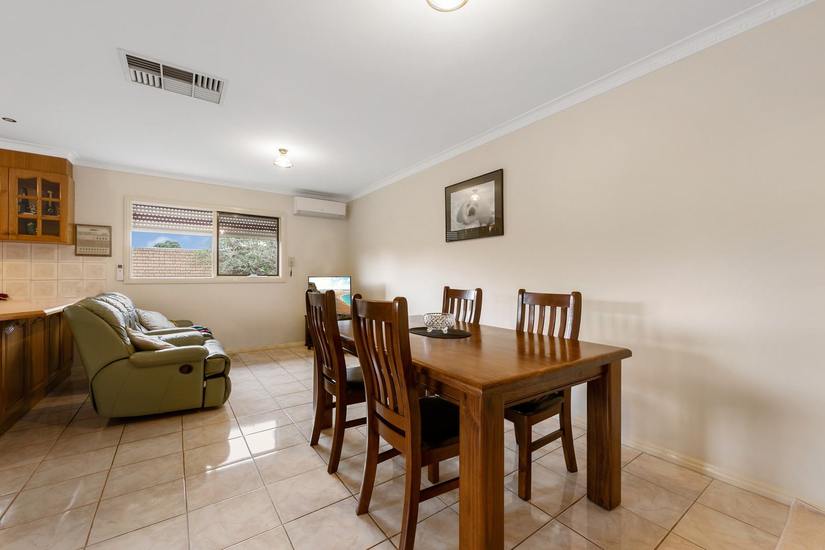 4 Kialoa CourtTaylors Lakes, VIC 3038, Taylors Lakes - Thumbnail 7