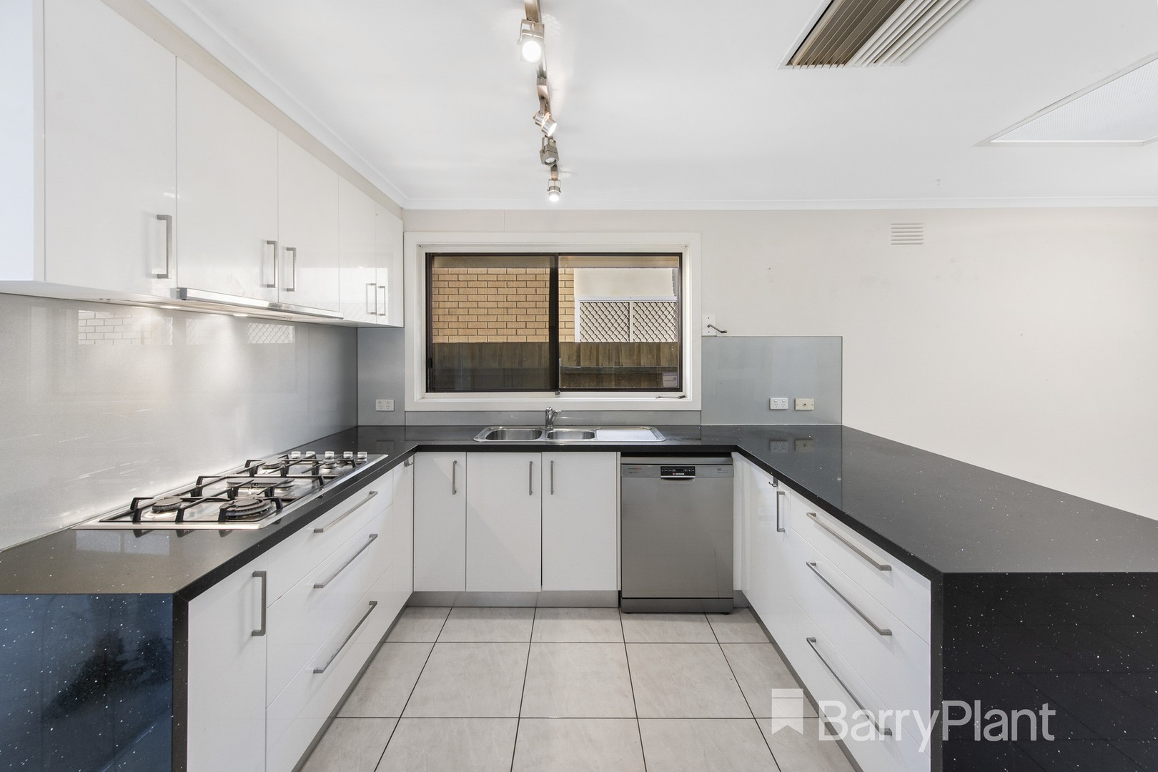 98 Neale RoadDeer Park, VIC 3023, Deer Park - Thumbnail 7