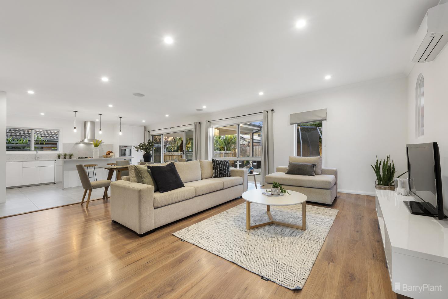 17 Marjorie Close, Bulleen, VIC 3105, Bulleen - Thumbnail 2