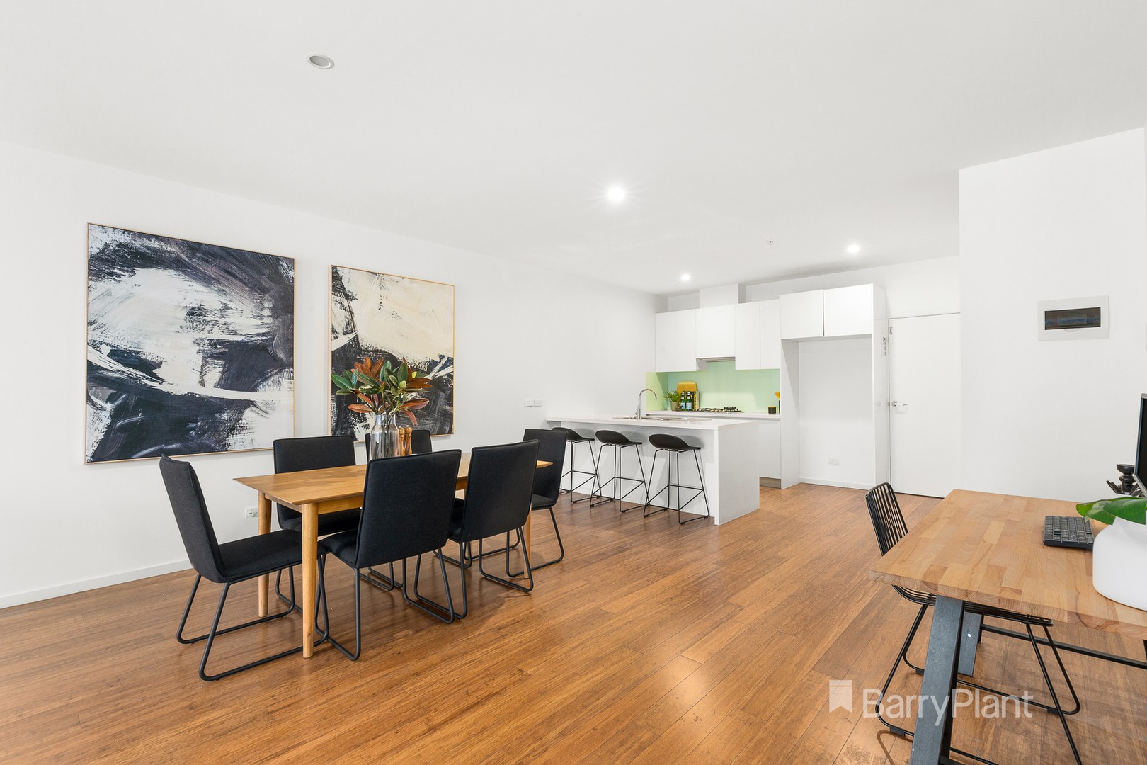 304/14 Reynolds AvenueRingwood, VIC 3134, Ringwood - Thumbnail 3