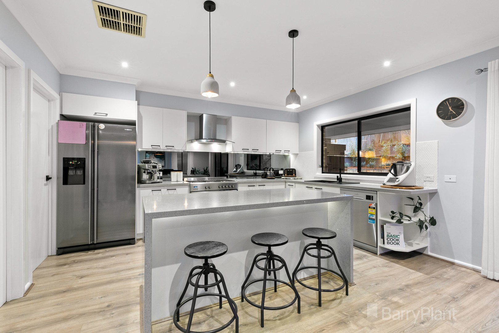8 Brighton RetreatBerwick, VIC 3806, Berwick - Thumbnail 4