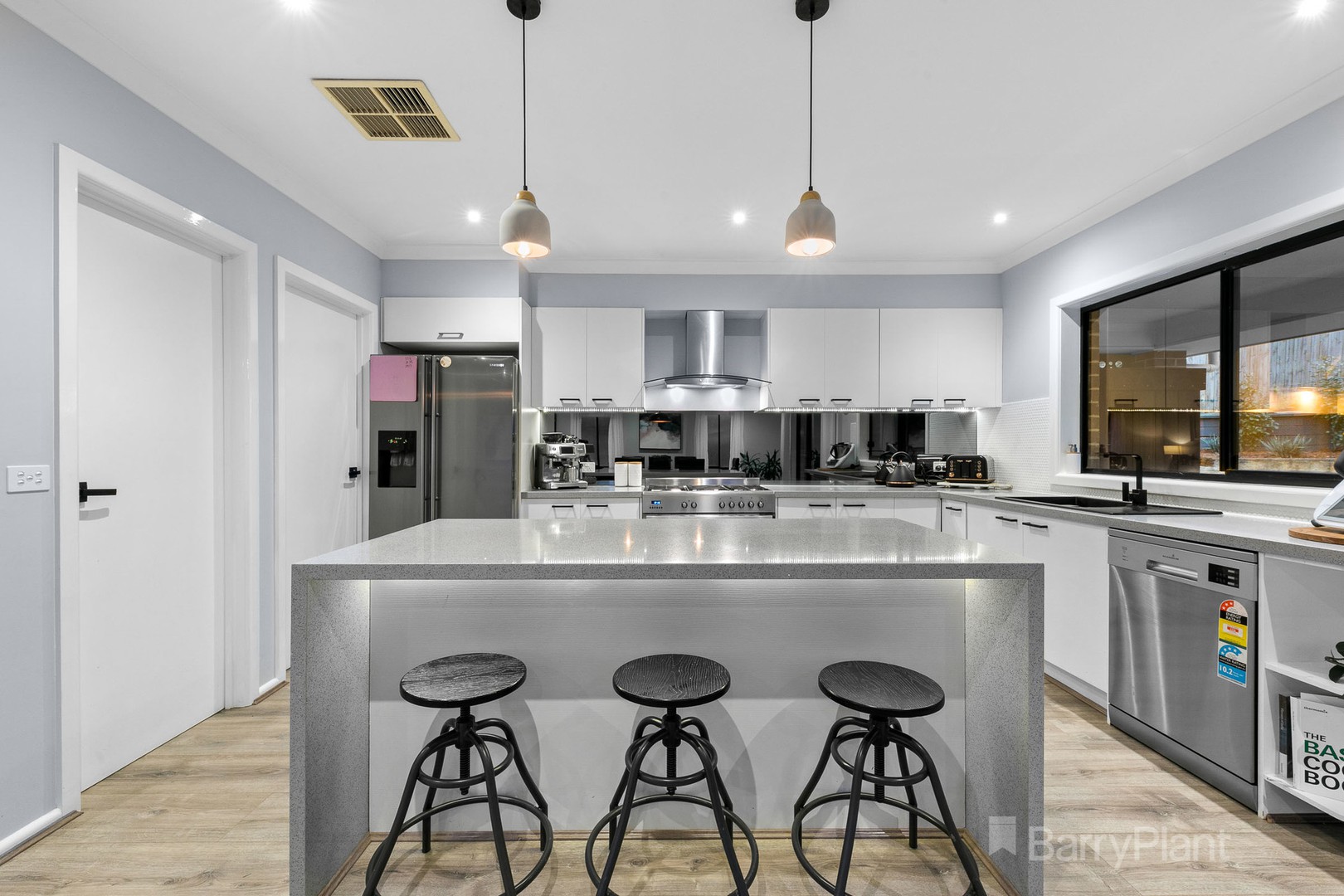 8 Brighton RetreatBerwick, VIC 3806, Berwick - Thumbnail 5